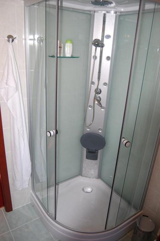 Wellness Hotel Marlin Nová Pec Oda fotoğraf